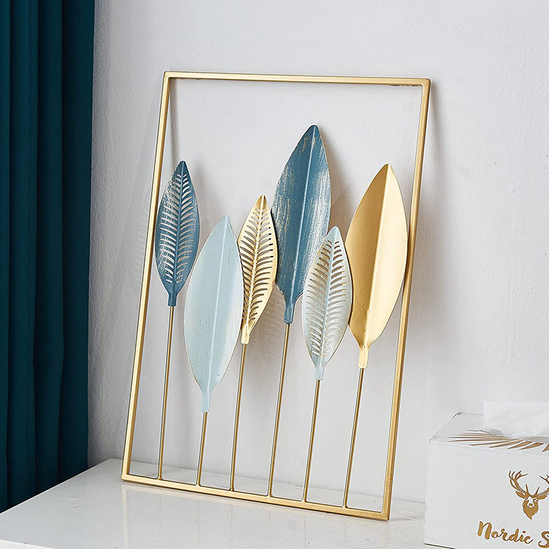 Nordic‑Style Luxury Gold Maple Leaf Wall Pendant – Light Luxury Metal Wall Decoration