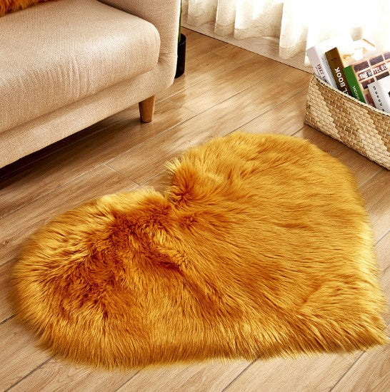Fluffy Heart Rug – Cozy Floor Mat & Blanket for Home Decor