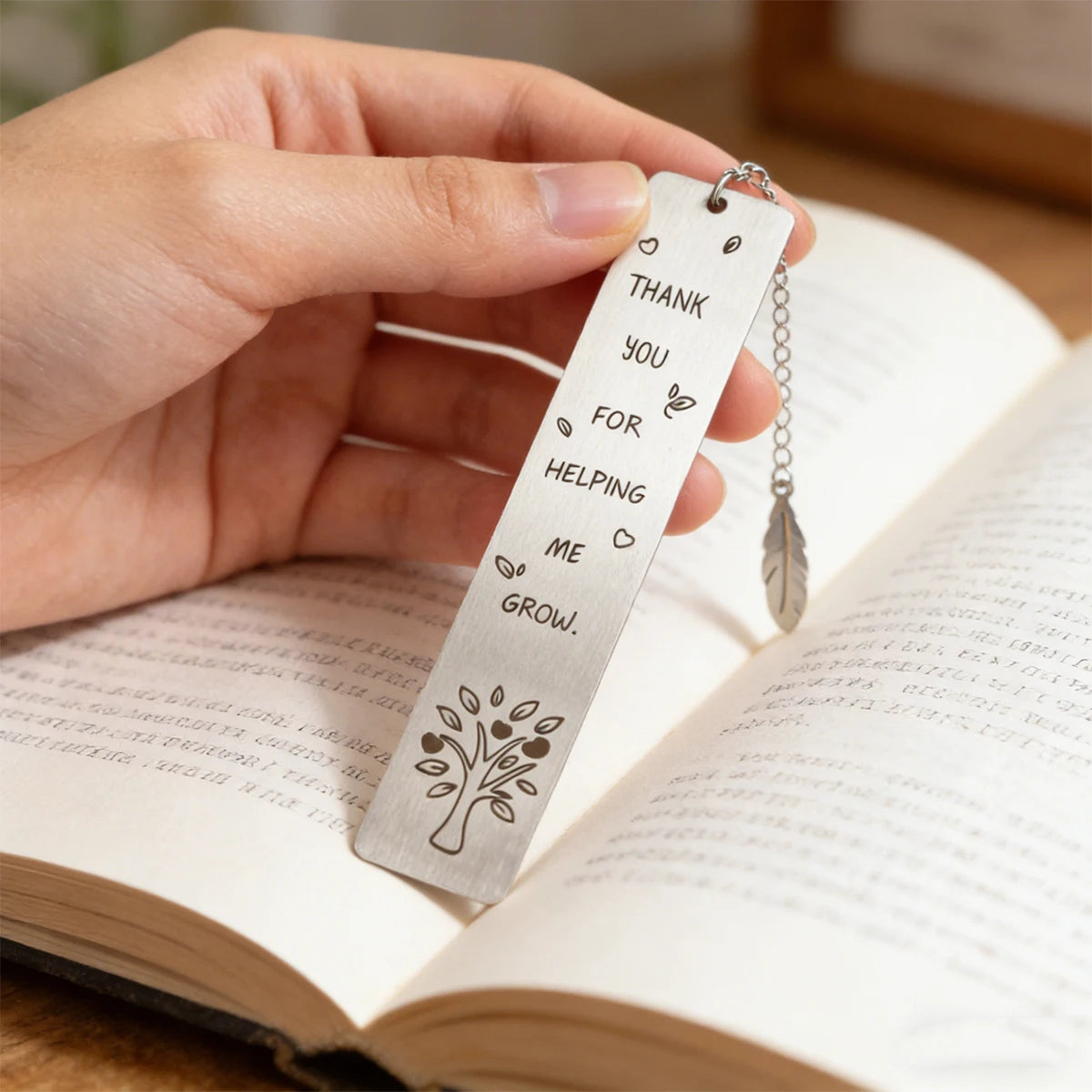 1pc Teacher Gifts Bookmark, Thank You for Helping Me Grow Metal Bookmark Stainless Steel Teacher Appreciation Gifts Back to Scho